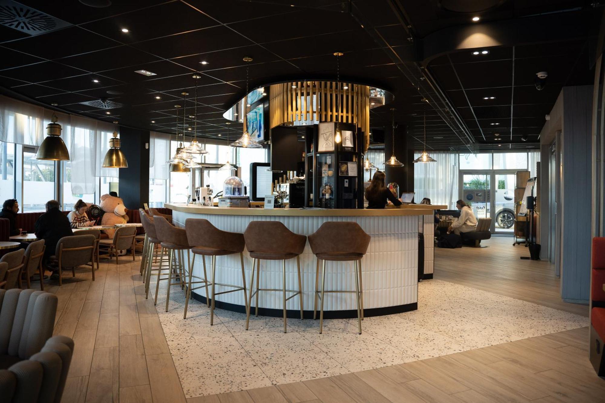 Novotel Angers Centre Gare Exterior foto